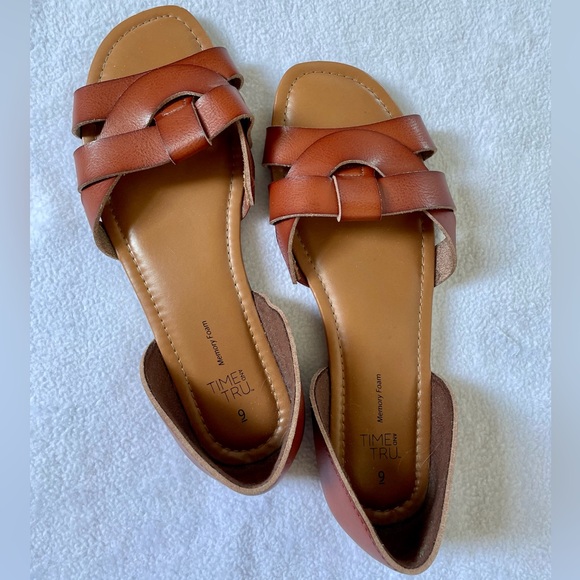 Time and Tru Faux Leather Sandals - Picture 1 of 6